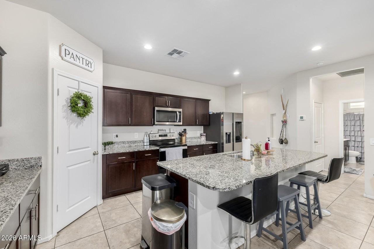 24456 W Hacienda Ave - Photo 7 of 25