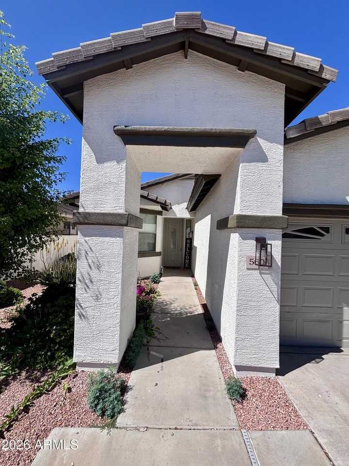 5606 W St Anne Ave - Photo 4 of 38