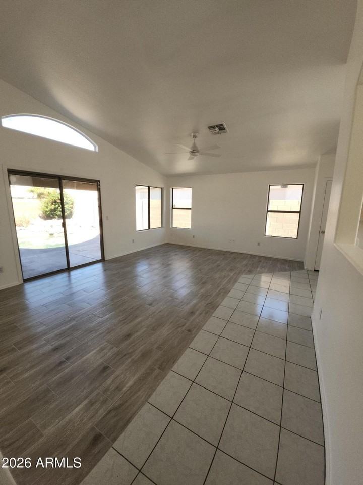 8252 W Willow Ave - Photo 5 of 17