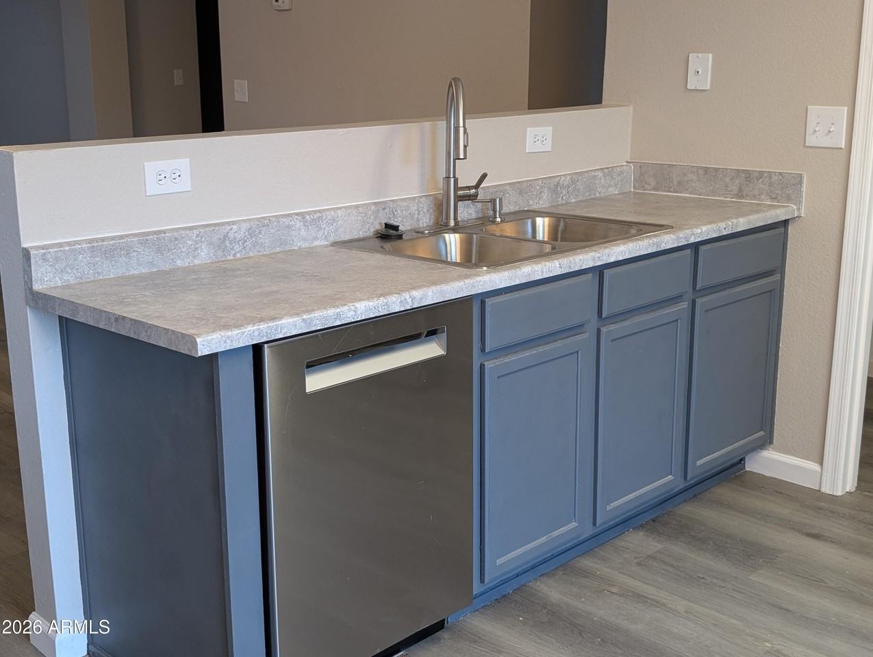 11779 W Windrose Ave - Photo 6 of 25