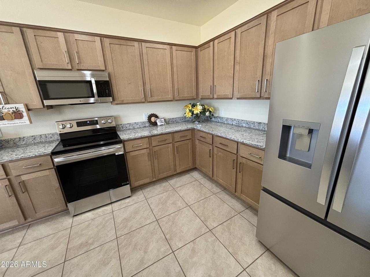 E Scott Pl - Photo 7 of 29