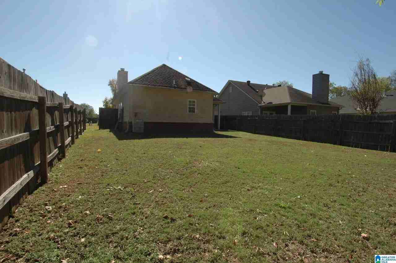 108 Holland Trl - Photo 2 of 21