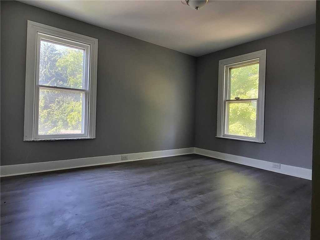 614 W Gray St - Photo 6 of 12