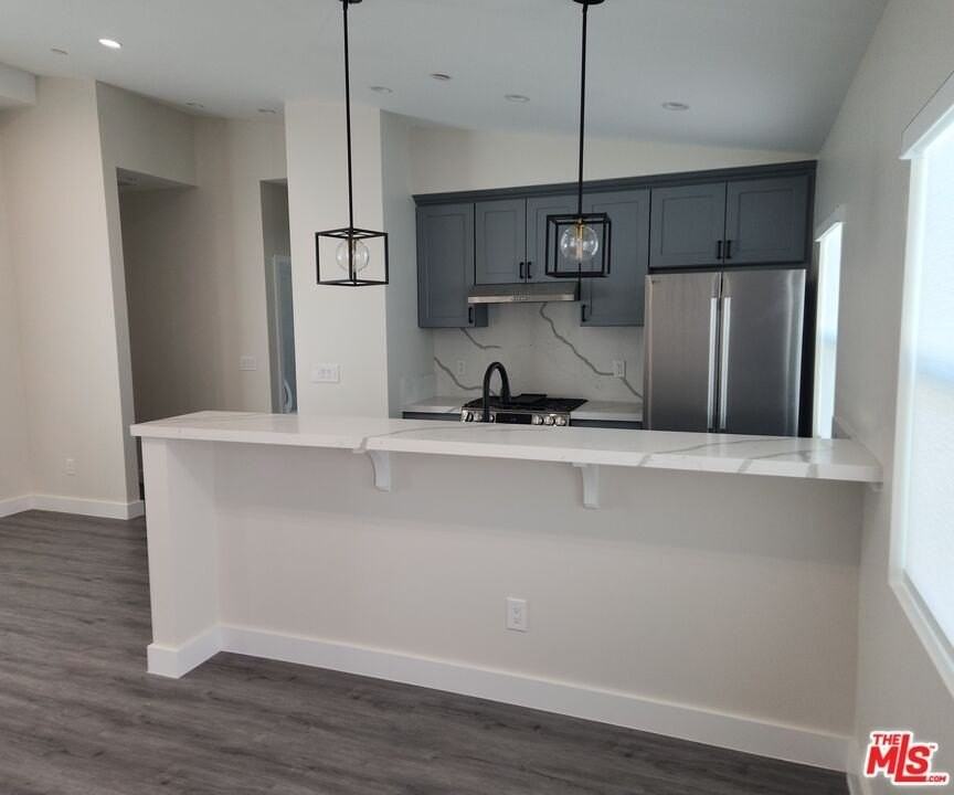 422 Almond Ave Unit 1 - Photo 3 of 13