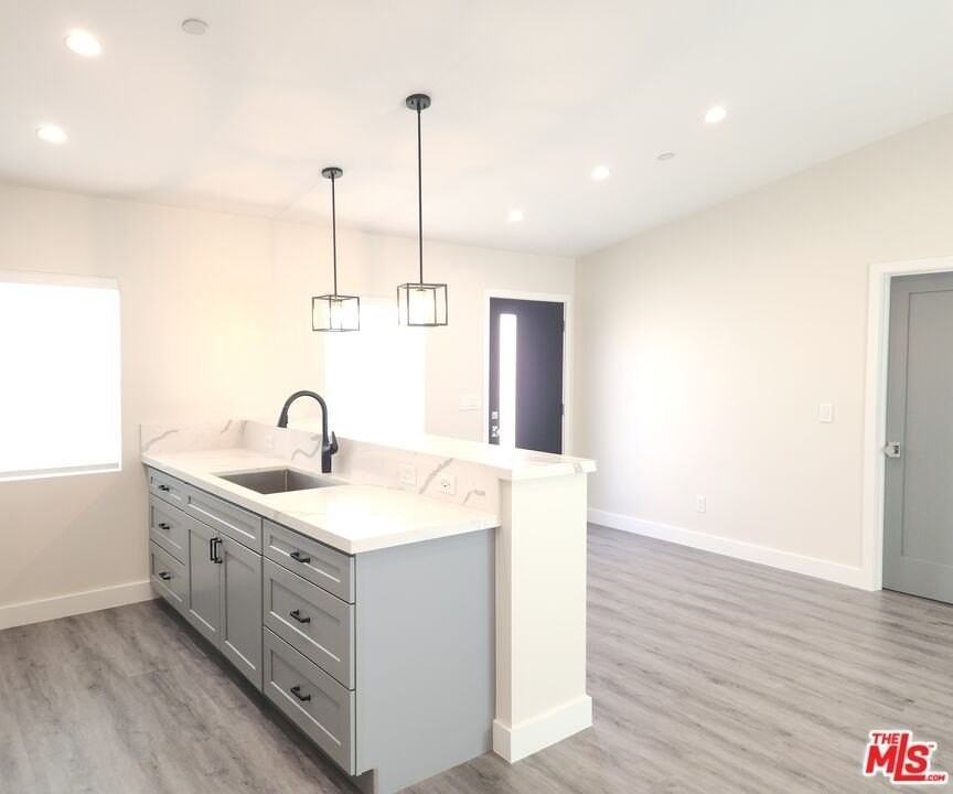 422 Almond Ave Unit 1 - Photo 4 of 13