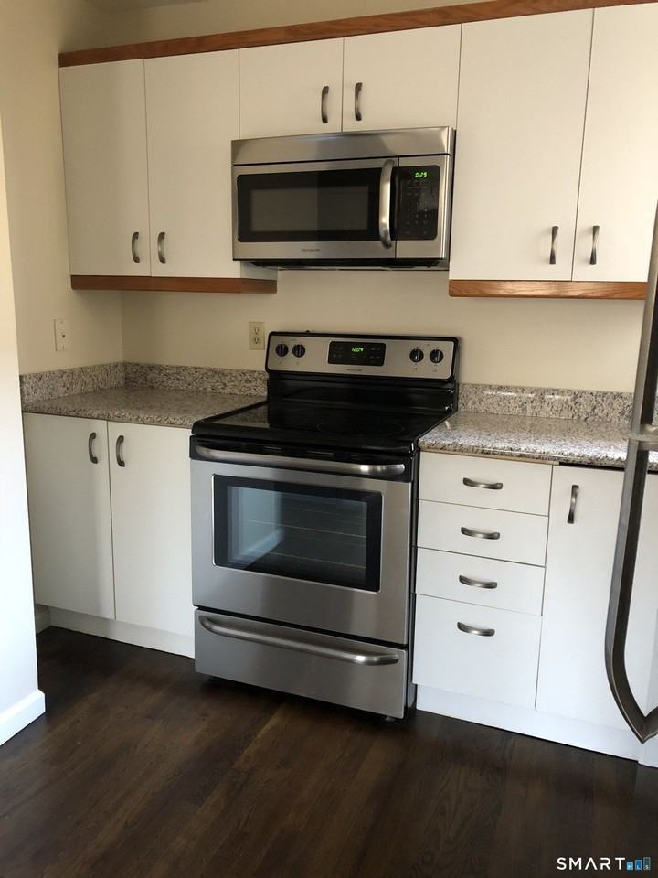 7 Seir Hill Rd Apt 41 - Photo 5 of 11