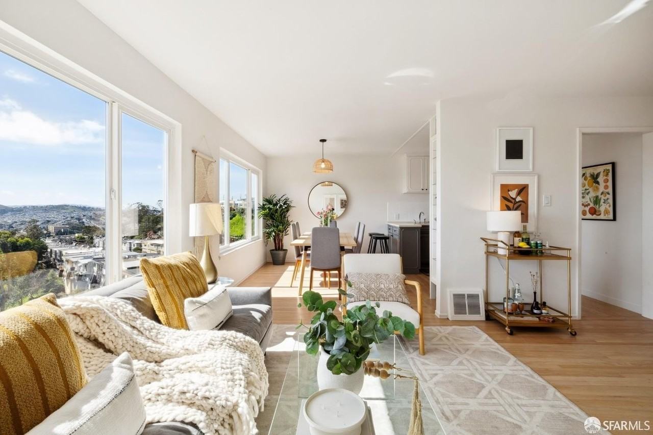 134 Stanford Heights Ave - Photo 3 of 21