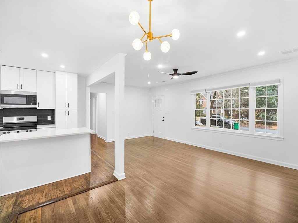 1253 Dunwoody Ln Ne - Photo 7 of 32