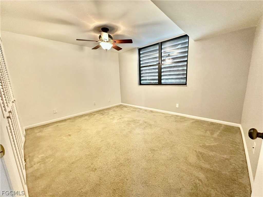 209 Pinebrook Dr - Photo 7 of 19