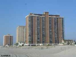 featured image of 4800 Boardwalk #1806