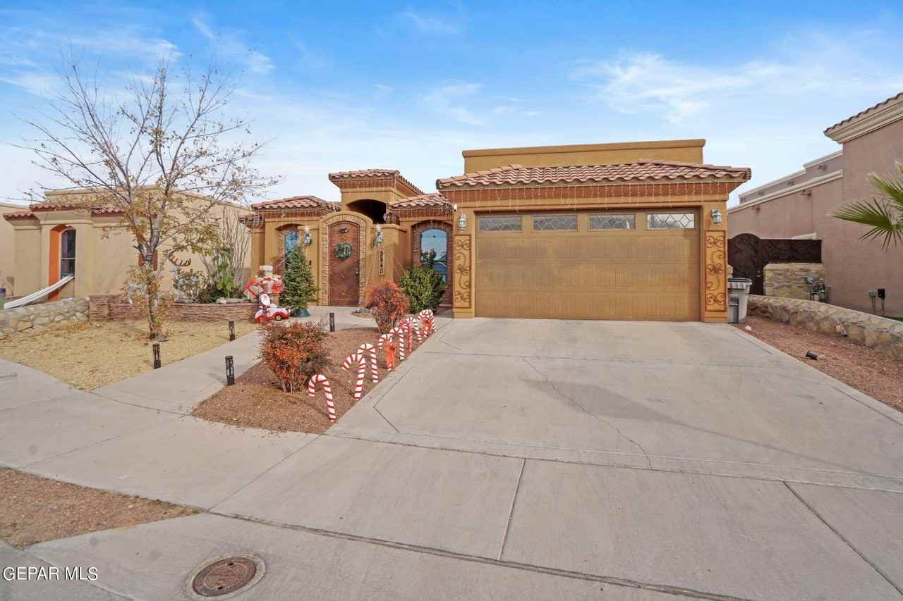 3845 Tierra Campa Dr - Photo 3 of 40