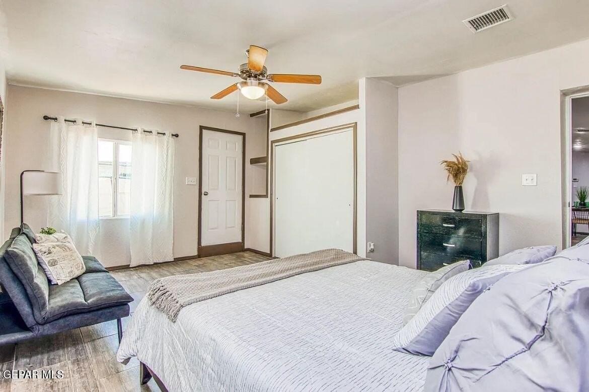 221 Hadlock St Unit B - Photo 7 of 14