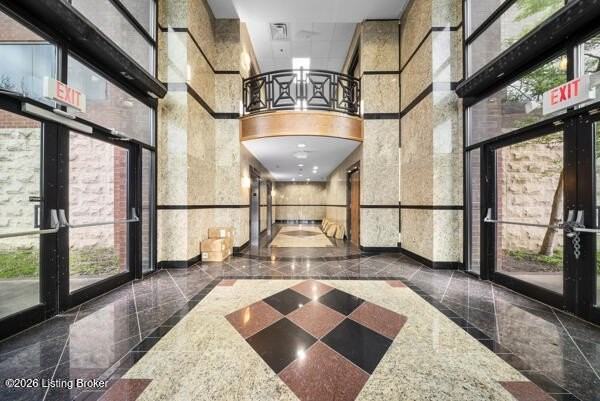 1031 Zorn Ave - Photo 7 of 34