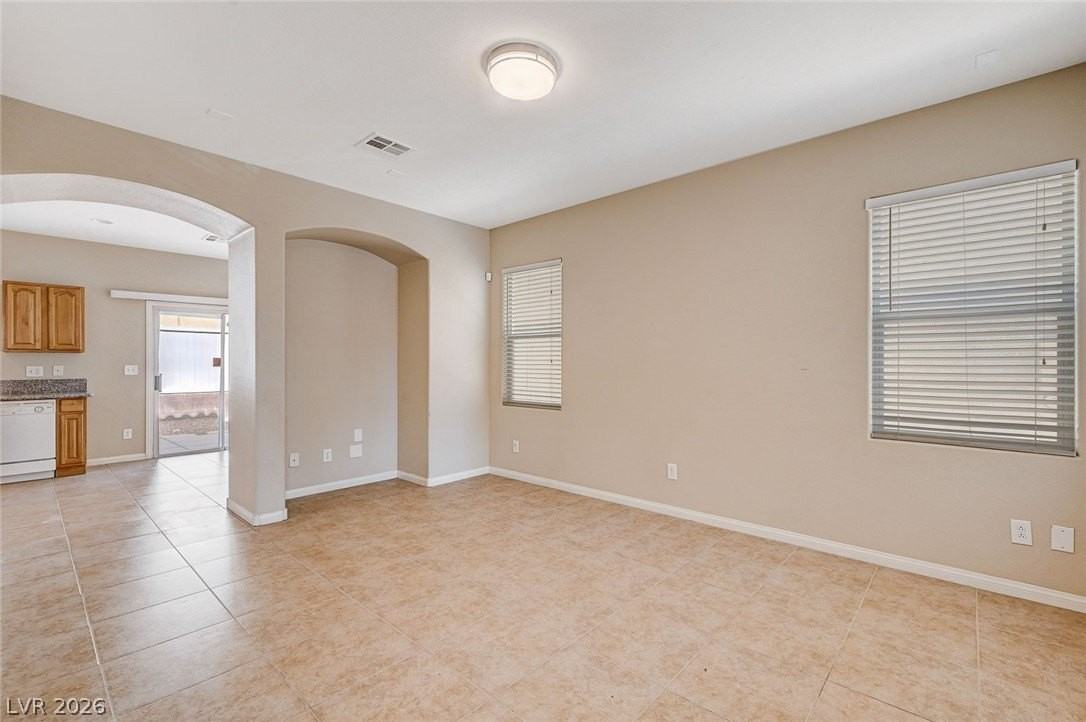 8444 Lucero Ave - Photo 5 of 44