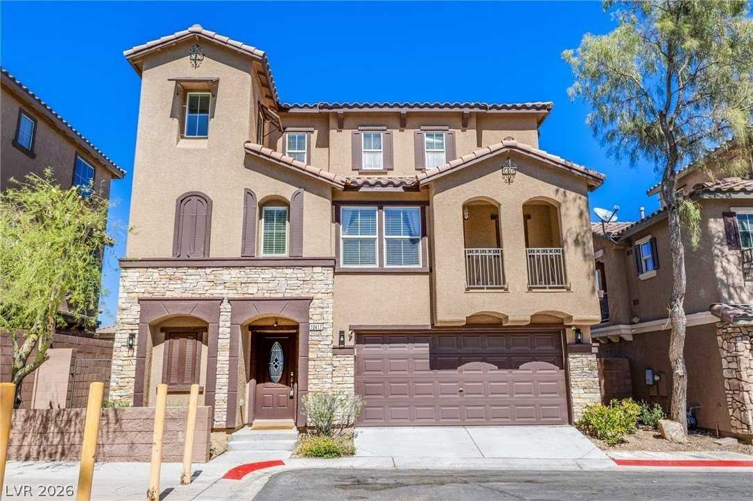 10417 Badger Ravine St - Photo 3 of 33