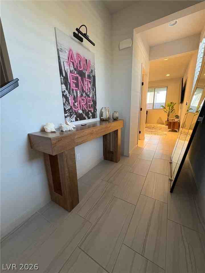 9702 Sapphire Rim Ave - Photo 6 of 38