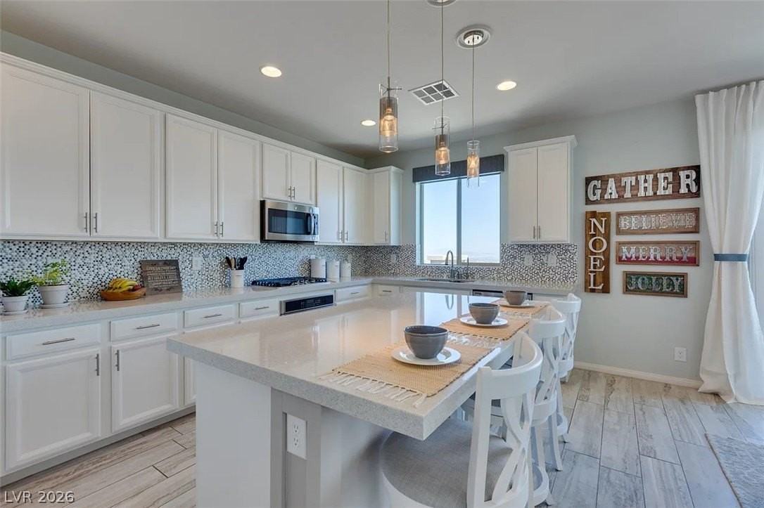 456 Astillero St - Photo 5 of 50