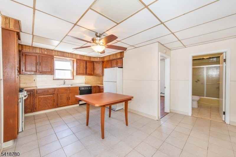 18 Pulaski St #2 - Photo 5 of 20