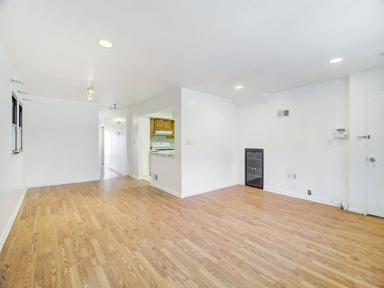 25 Skillman Ave #1 - Photo 3 of 17