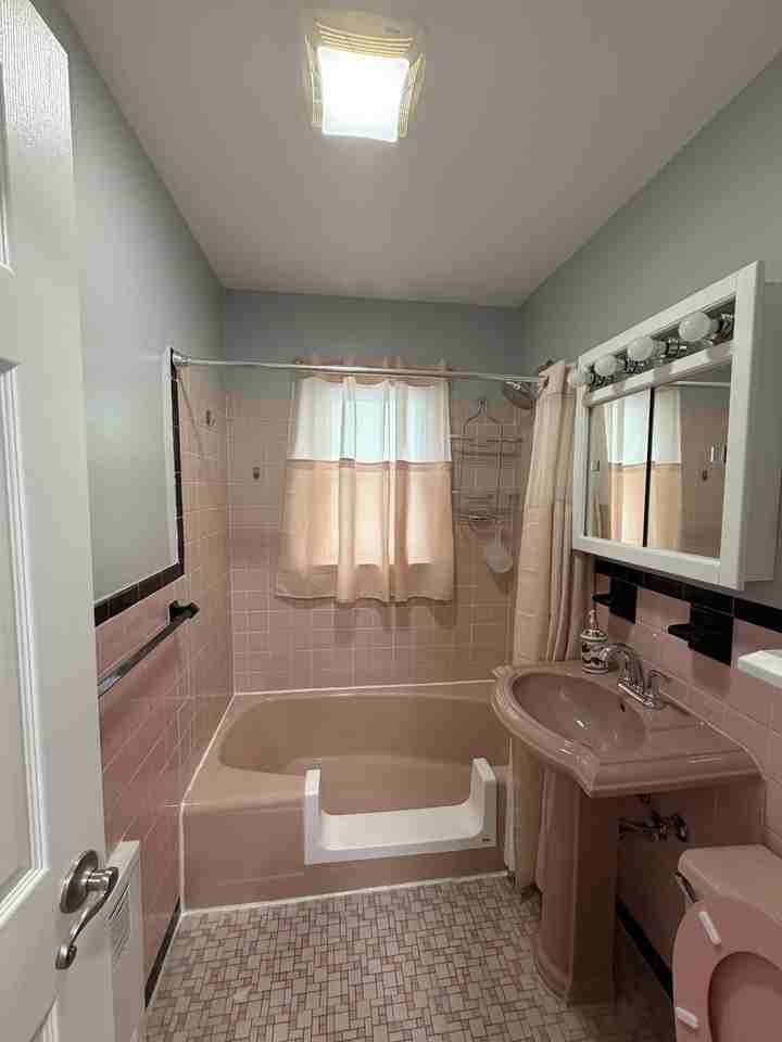 9118 Smith Ave #1 - Photo 7 of 10