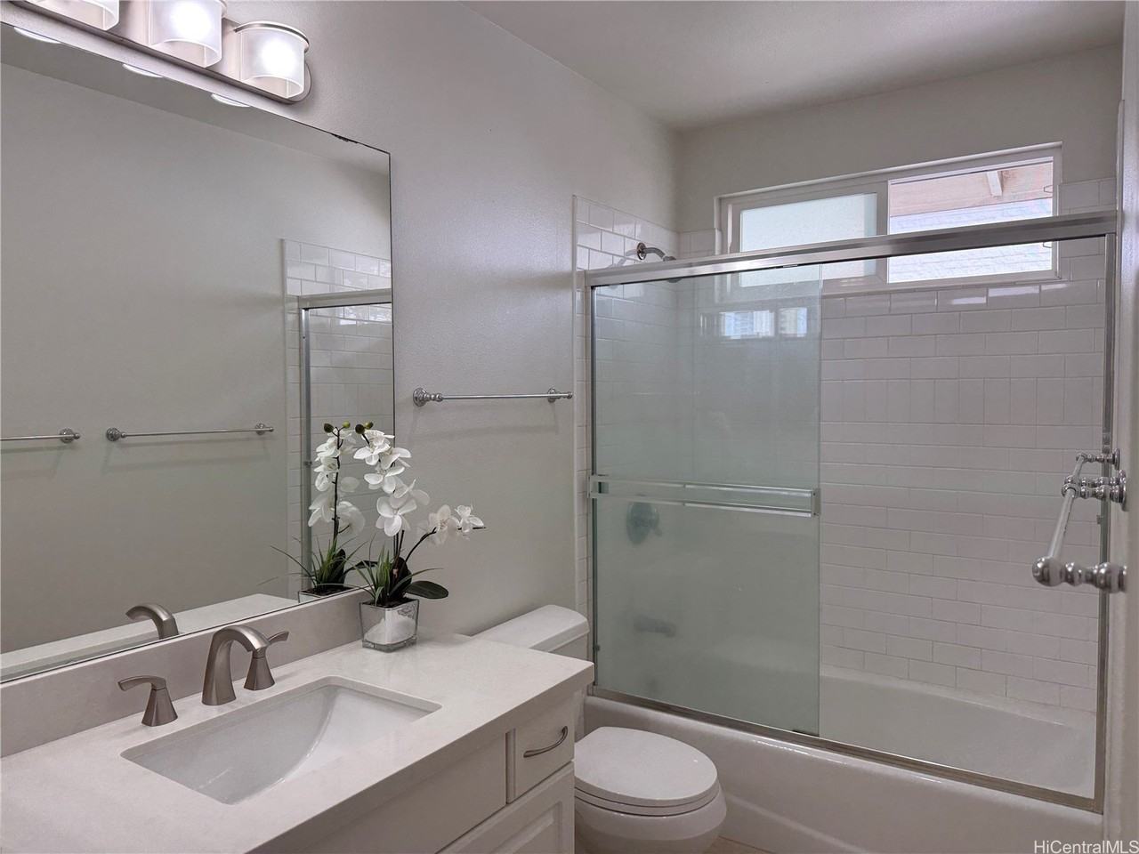 1518 Thurston Ave - Photo 6 of 10