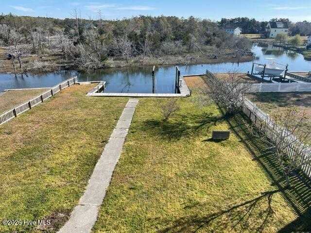 165 Alligator Bay - Photo 4 of 28