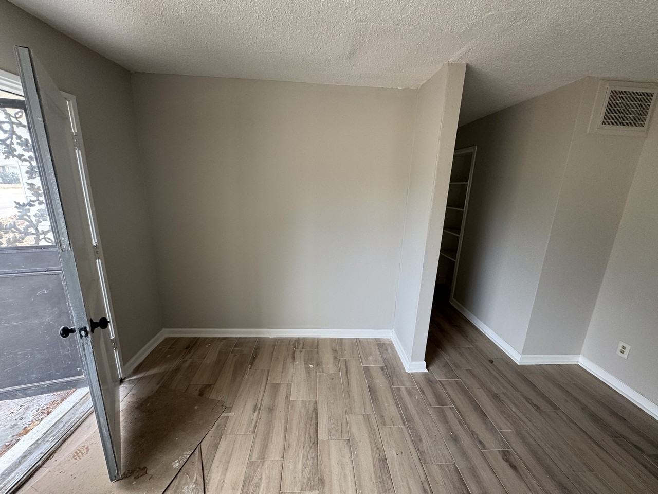 961 N Perkins Rd #1 - Photo 3 of 9