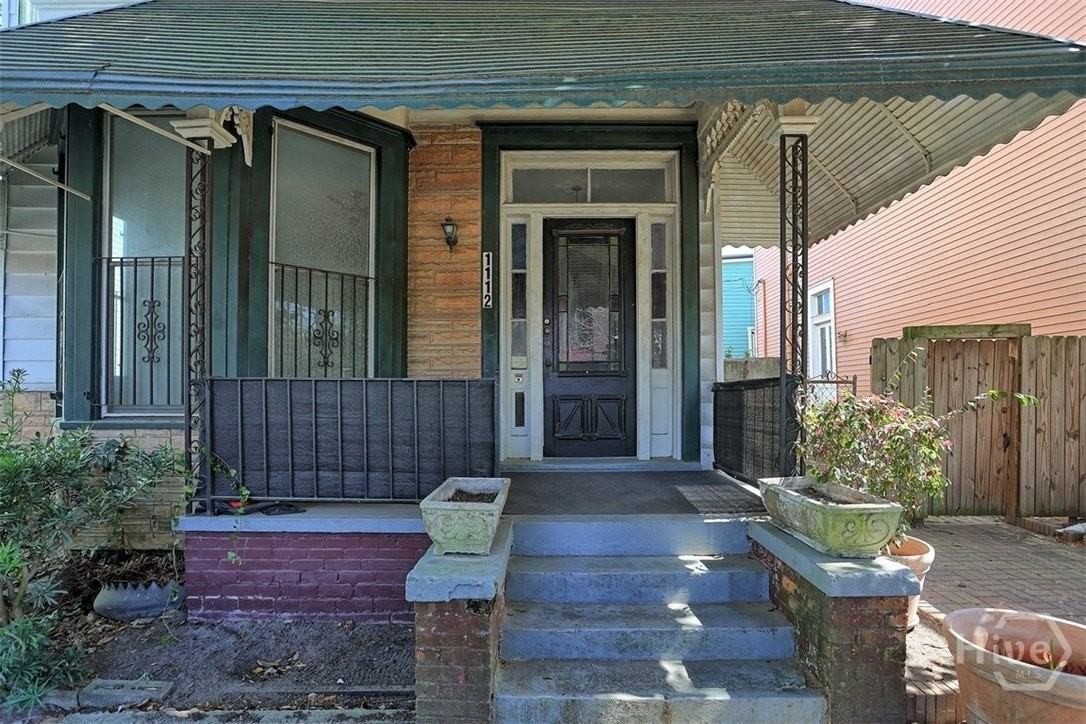 1112 Barnard St Unit A - Photo 3 of 37