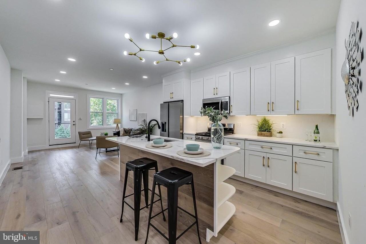 1626 K St Ne - Photo 3 of 18