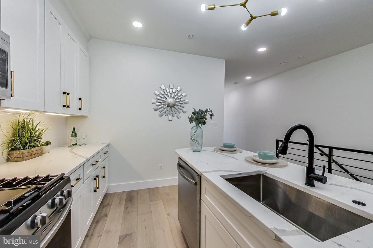 1626 K St Ne - Photo 4 of 18