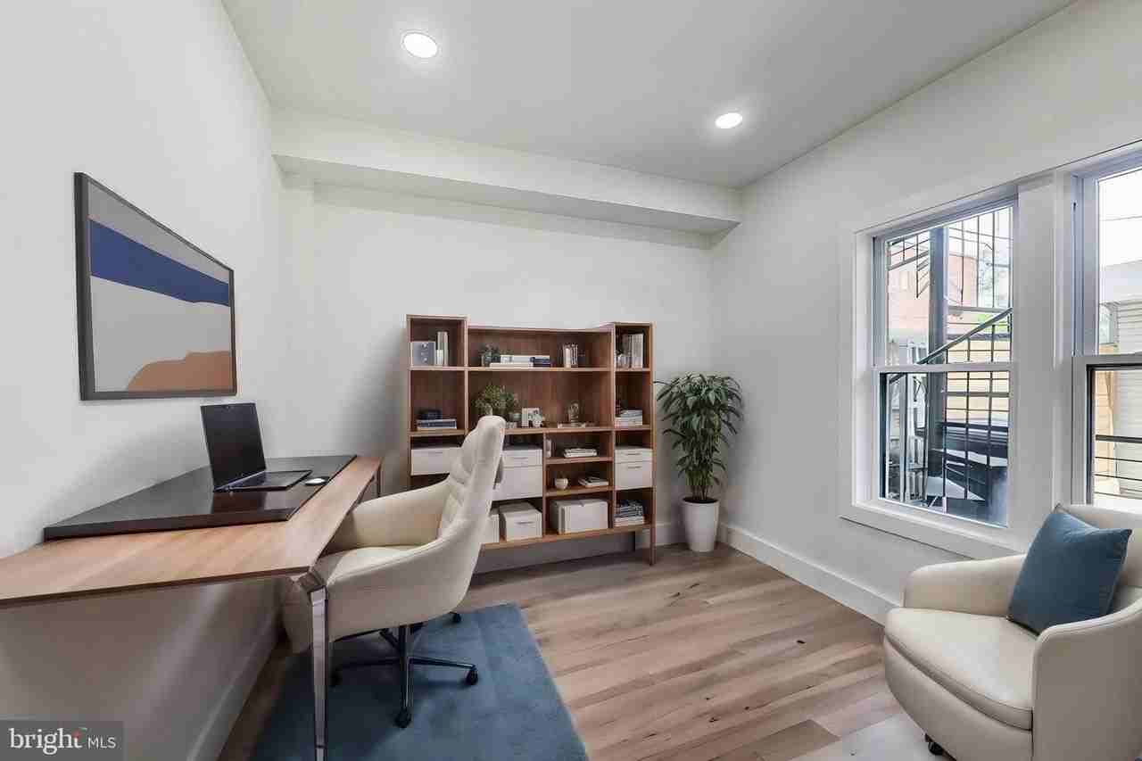 1626 K St Ne - Photo 6 of 18