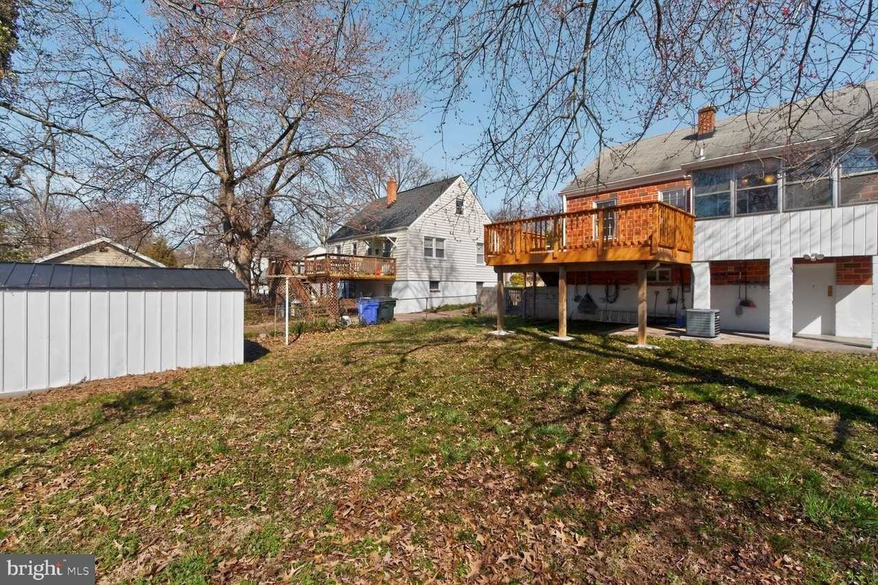 5019 Kenesaw St - Photo 3 of 19