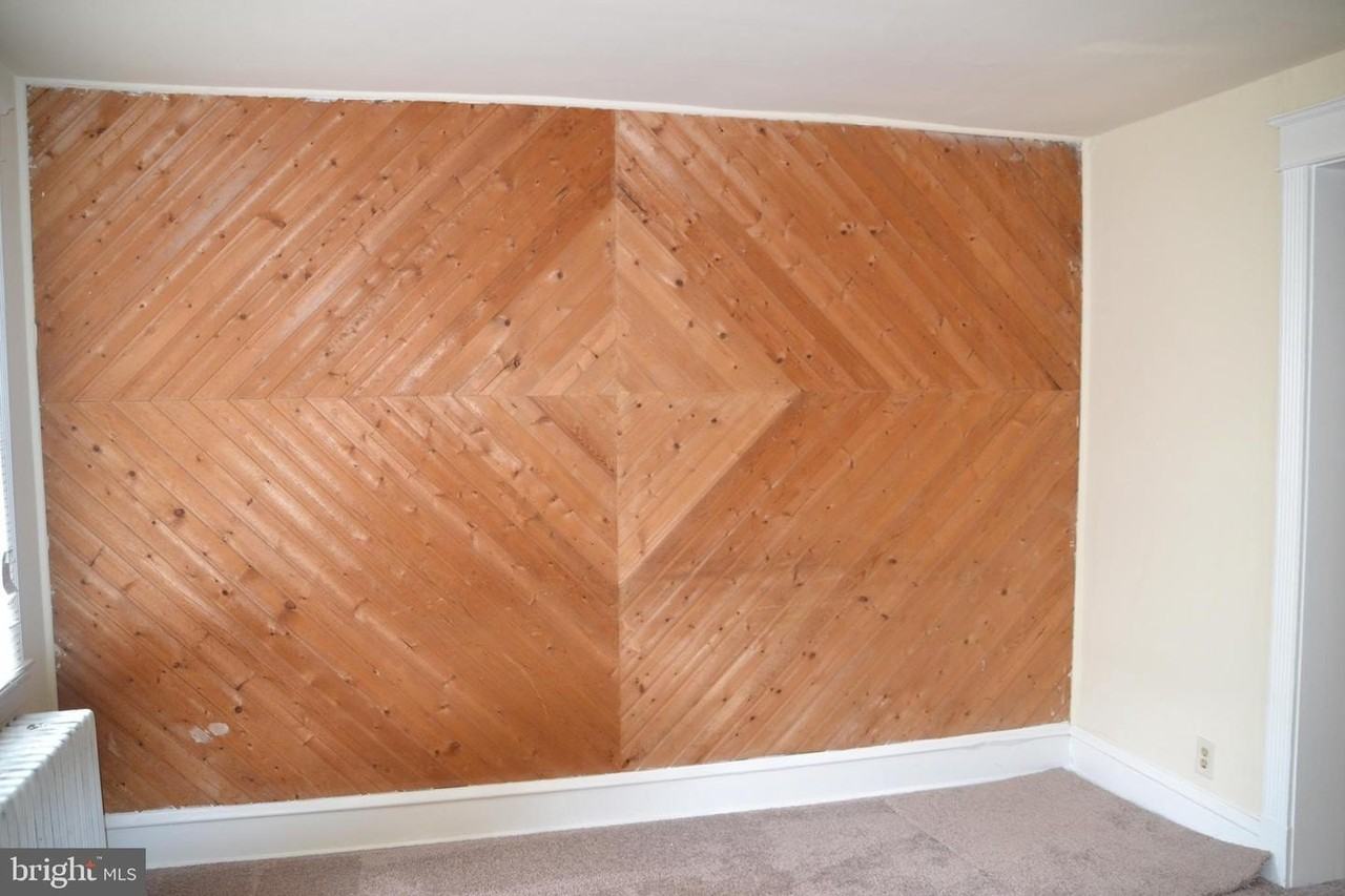 243 Coverly Rd - Photo 6 of 31