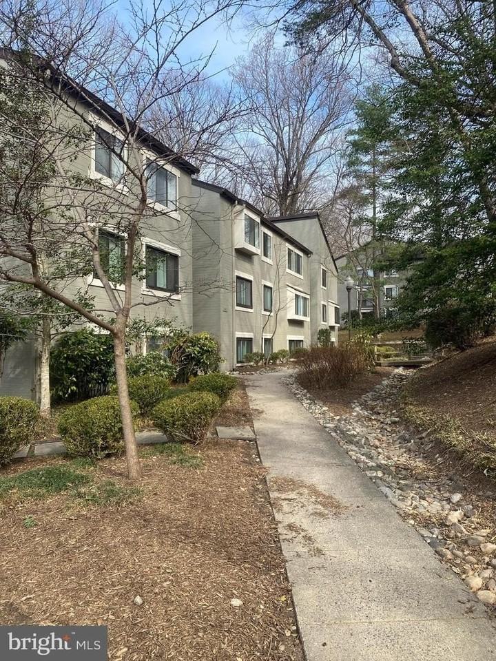 11723 Karbon Hill Ct - Photo 2 of 35