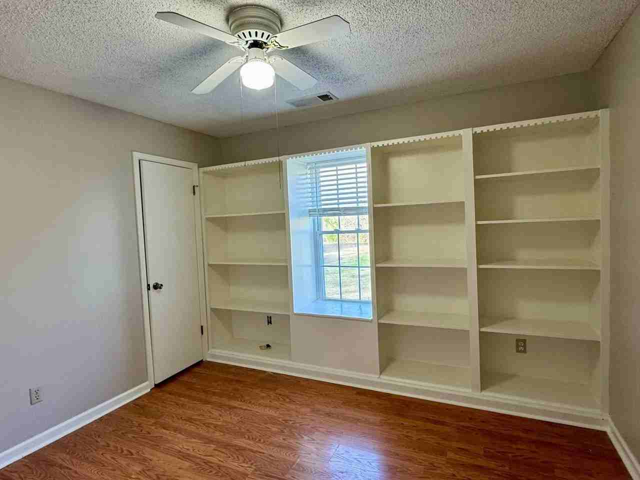 812 Beaver Rd - Photo 7 of 15