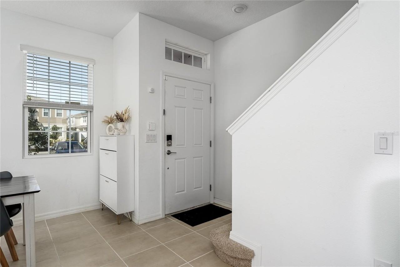 11830 Stonesmith Xing - Photo 4 of 23