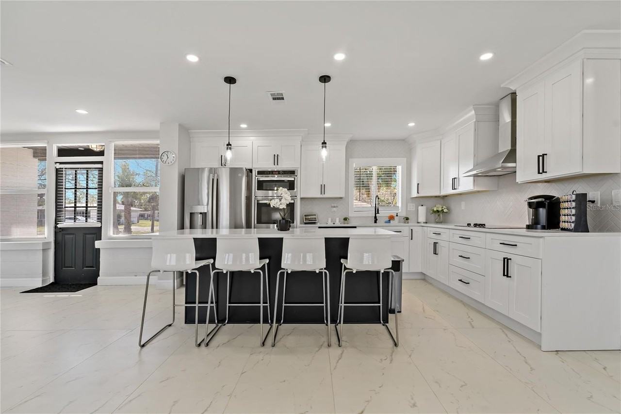 1838 1st Ave E - Photo 3 of 50