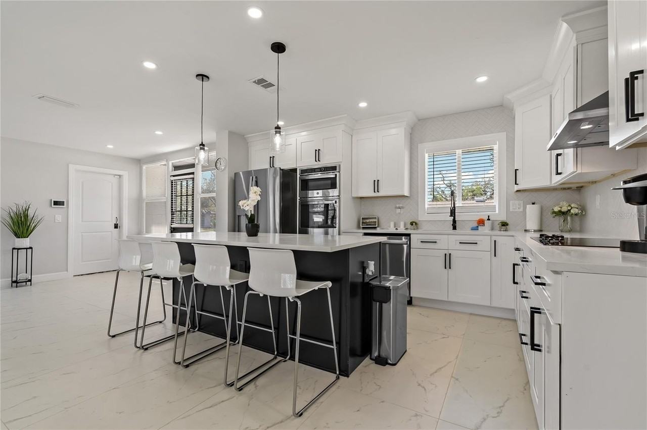 1838 1st Ave E - Photo 5 of 50