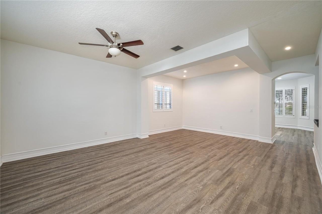 1968 Fruitridge St - Photo 4 of 37