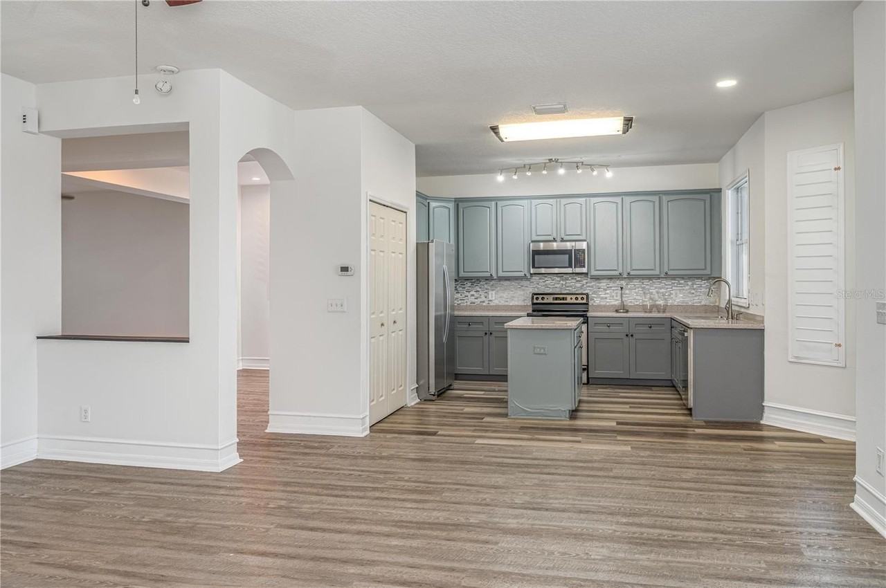 1968 Fruitridge St - Photo 7 of 37