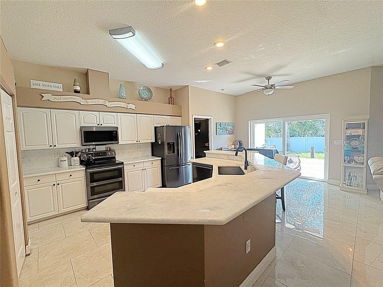 1467 Watermill Cir - Photo 5 of 50