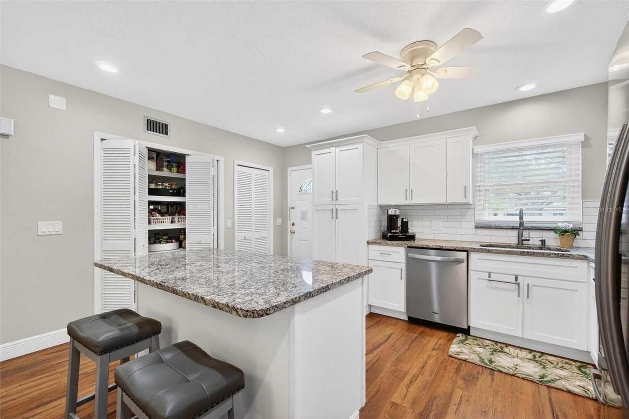 2254 Norwegian Dr #2 - Photo 5 of 17