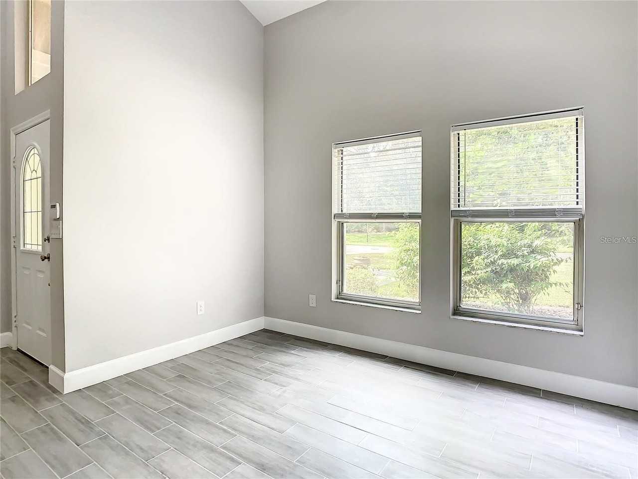 6708 Yardley Way - Photo 4 of 50