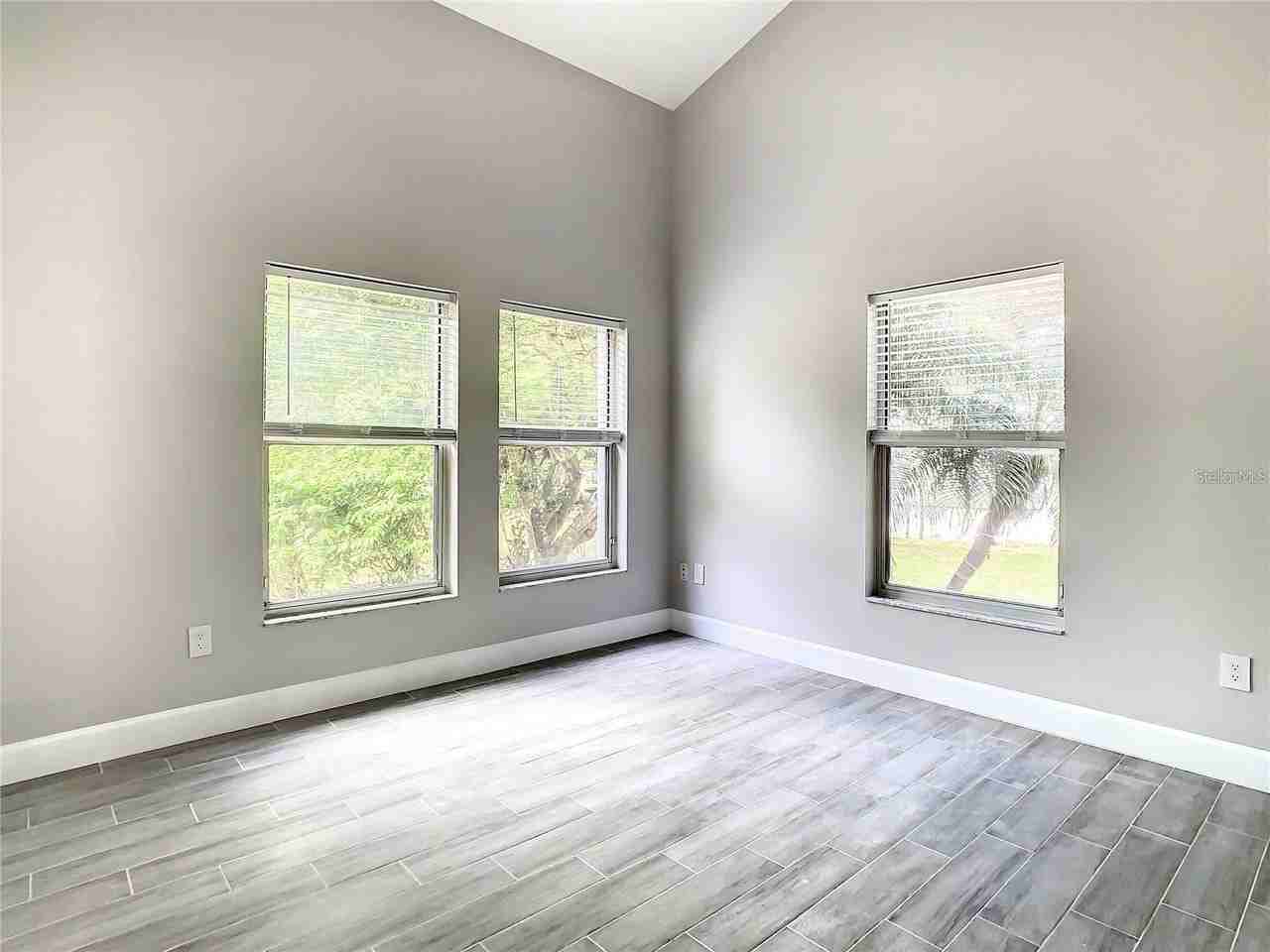 6708 Yardley Way - Photo 5 of 50