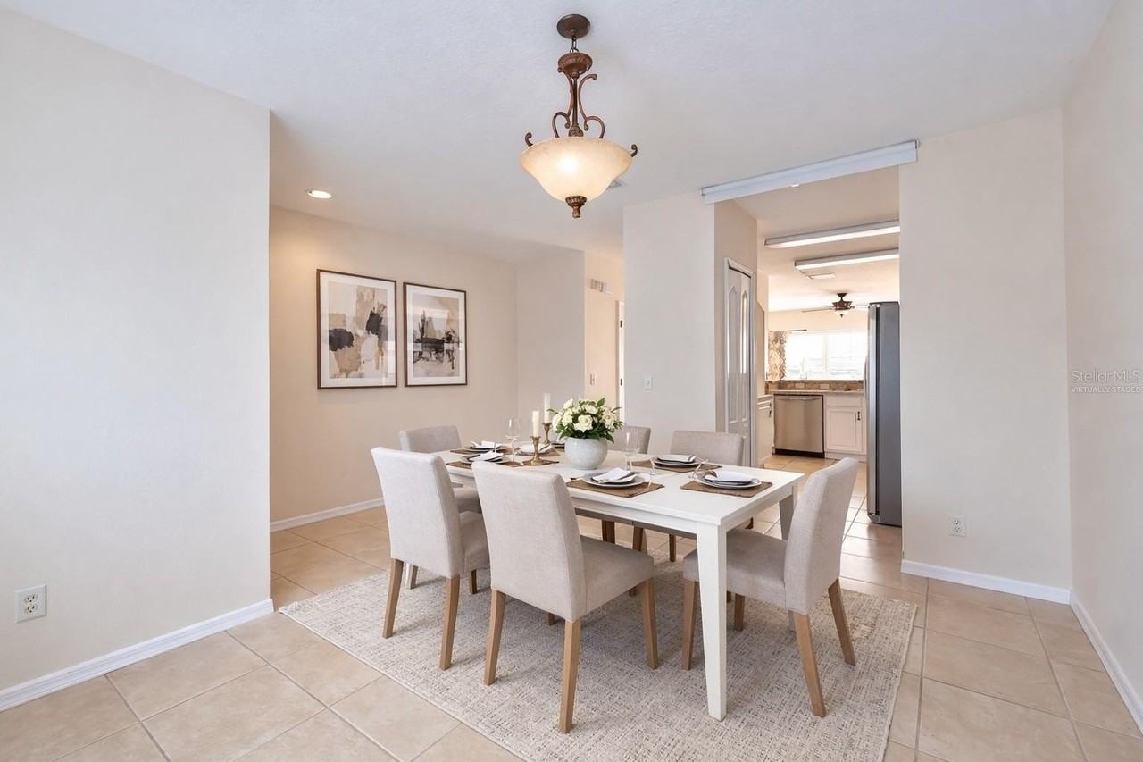 15843 Fishhawk View Dr - Photo 4 of 50