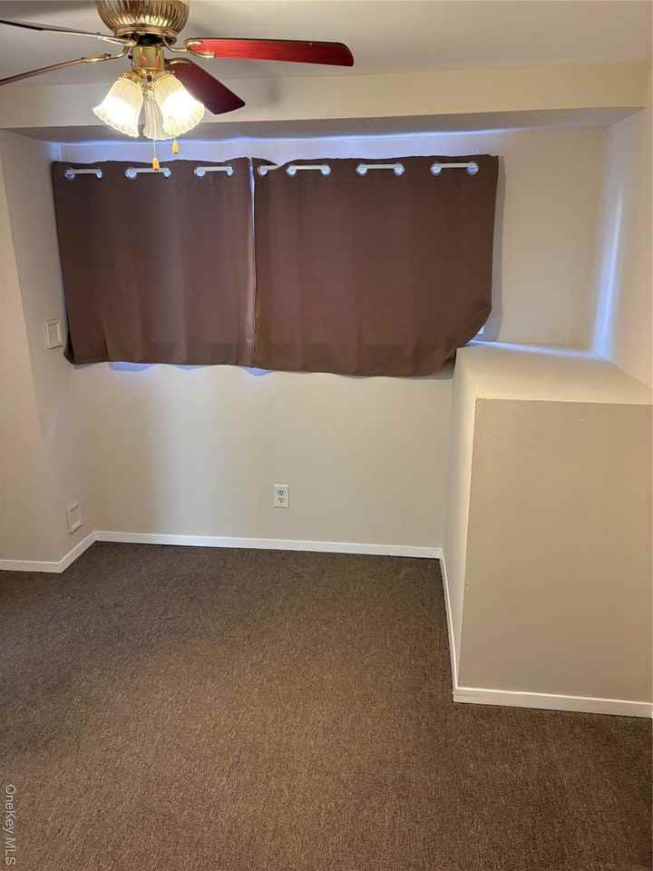 892 Pine Ave - Photo 7 of 8