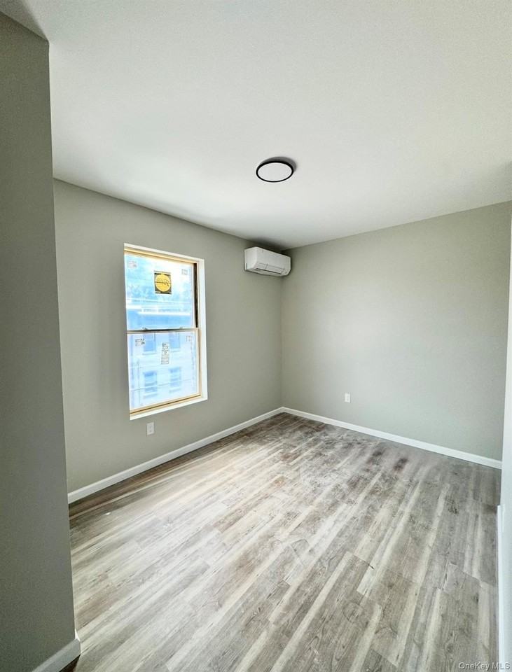 199 Chambers St Unit 4 - Photo 6 of 8