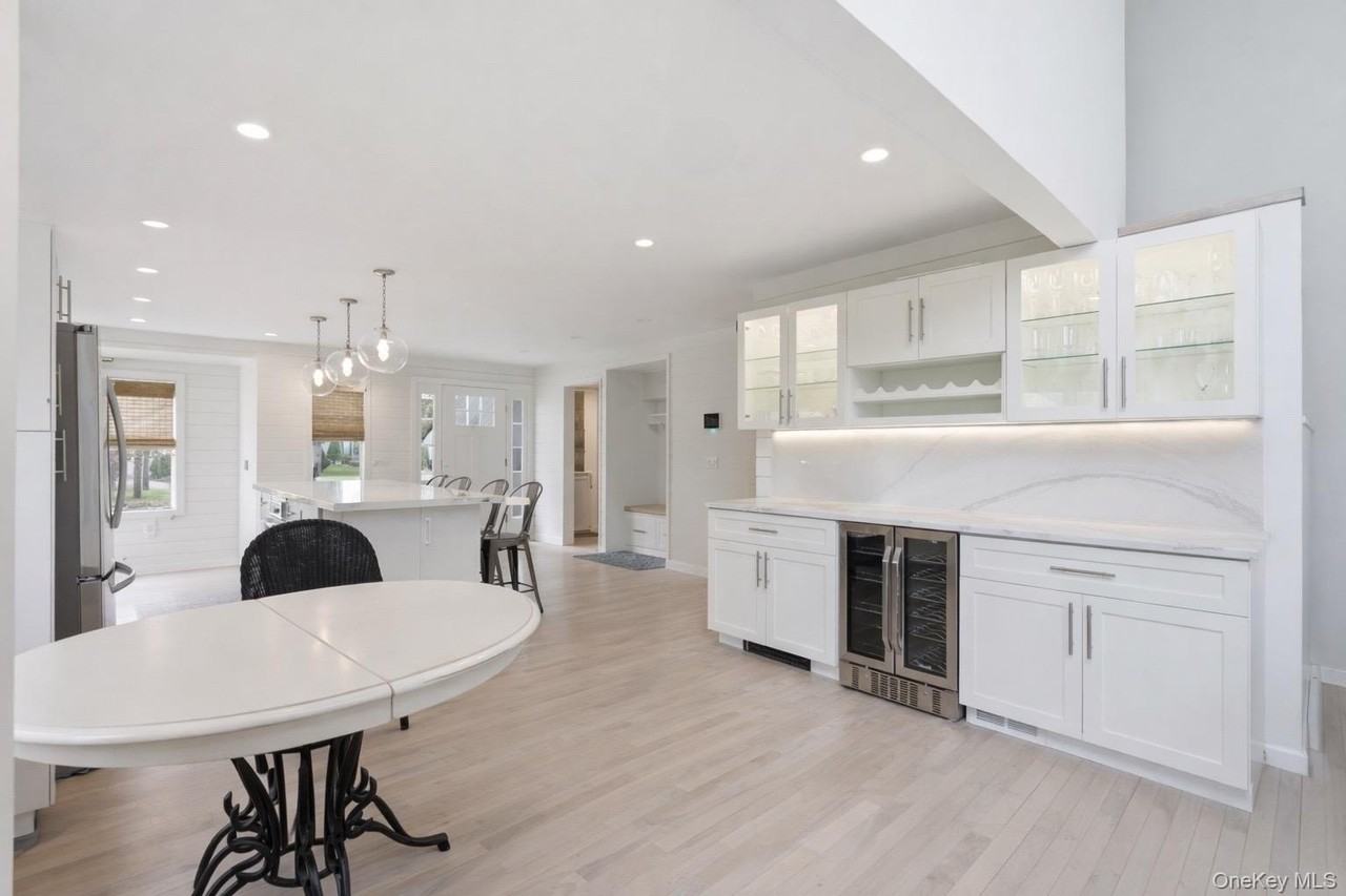 1 Canal Way - Photo 5 of 23