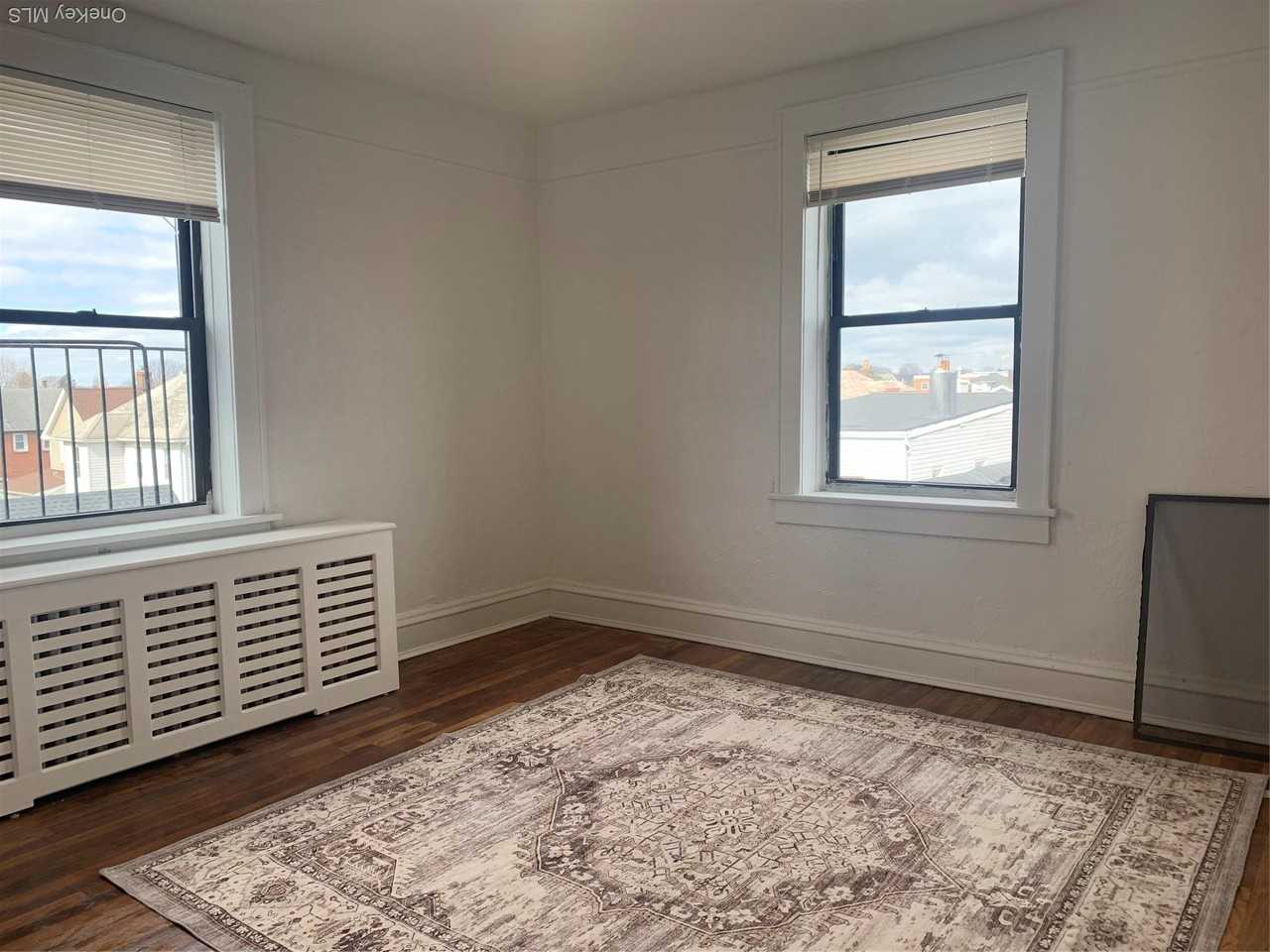 203 Willis Ave #3E - Photo 6 of 6