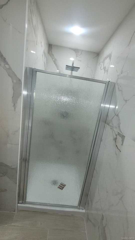 8 Dee Pl - Photo 2 of 42